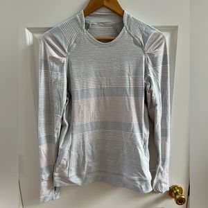 Lululemon long sleeve top - size 8